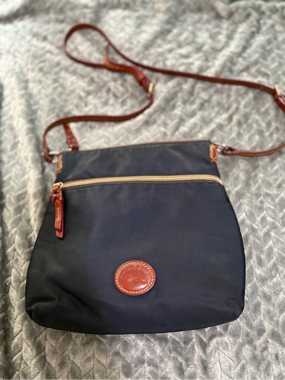 Dooney & Bourke Black Nylon Crossbody Brown Leather Strap Red Lining Gold